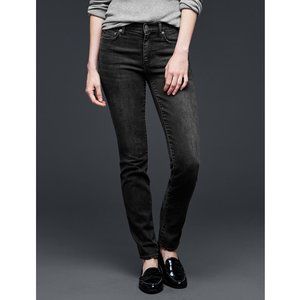 Gap Resolution Slim Straight Soft Black wash 33 Short jeans